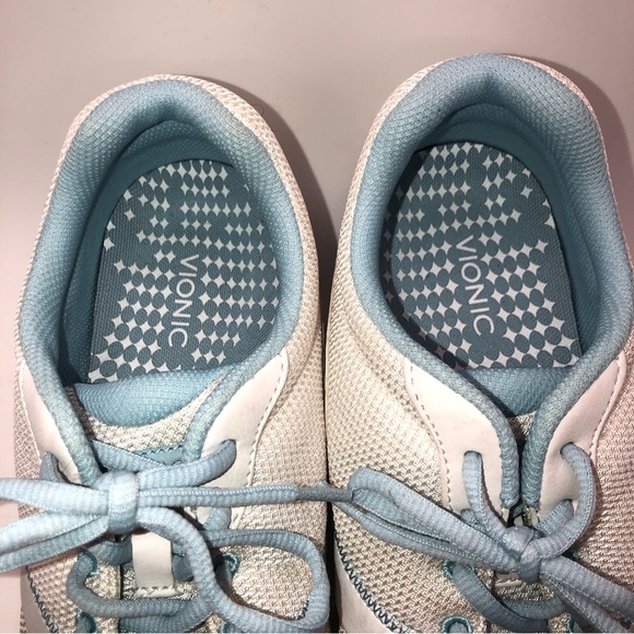 Vionic Kona Womens sneaker size 7.5 (white/baby blue) w 1st rayTechnology - Picture 2 of 7